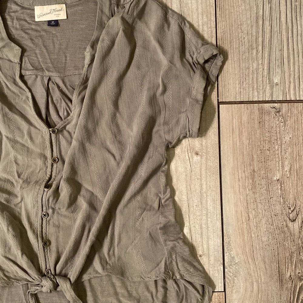 Medium Universal Thread Olive Agreeb - Picture 3 of 6